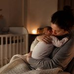 Les premiers liens avec bébé dès les premières semaines : comment favoriser l’attachement au quotidien