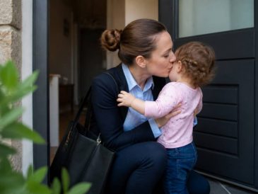 Reprise du travail après congés maternité : comment réussir une transition sereine