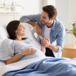 Homéopathie et grossesse : les remèdes autorisés et les précautions à connaître